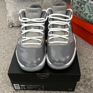 Air Jordan 11 Retro low (pre owned)